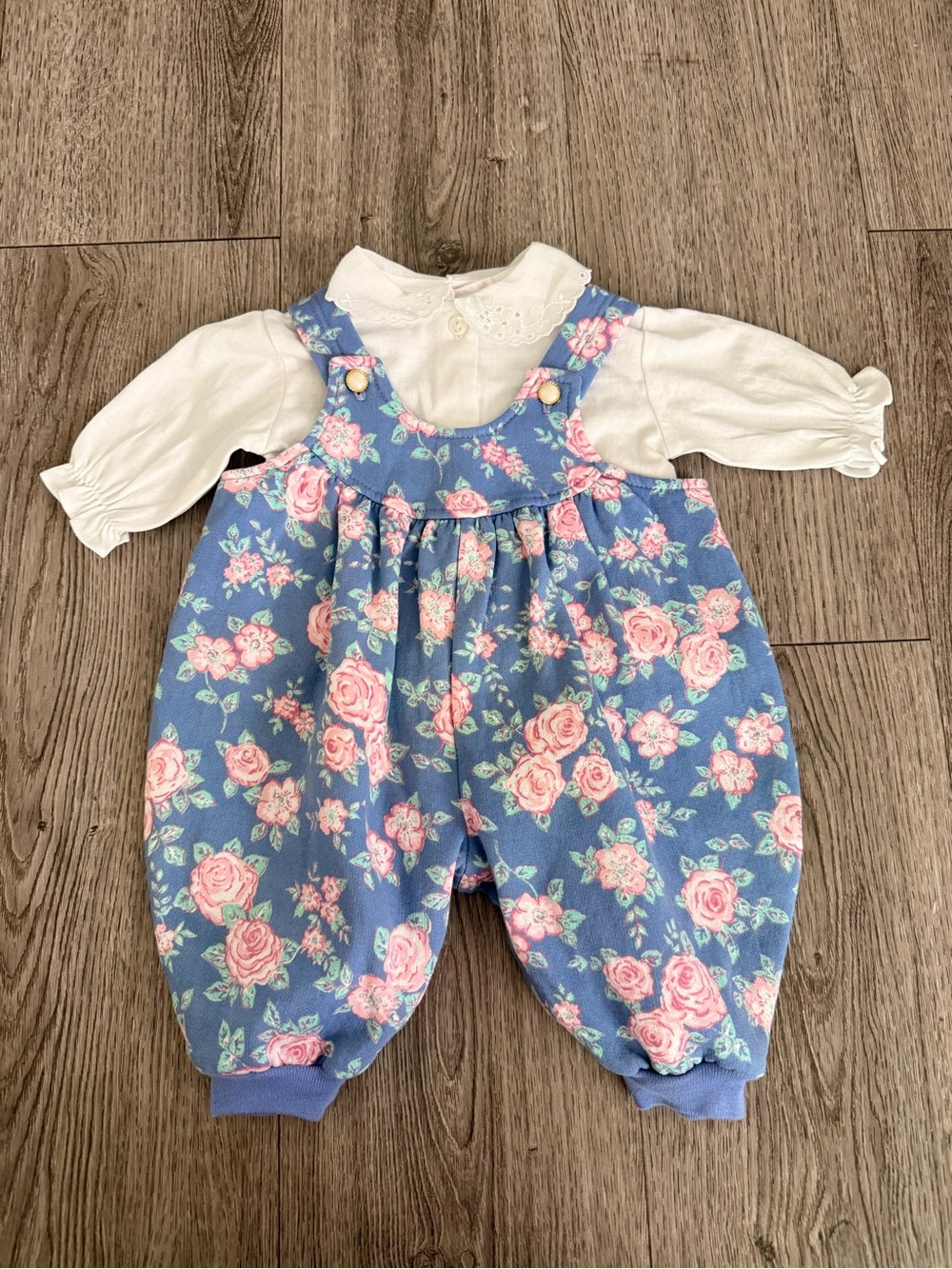 Vintage Baby Girl Floral Romper outfit size 3-6 month